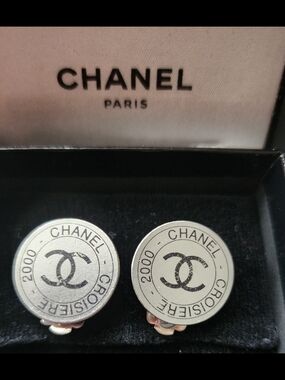 CHANEL Silver Tone CC Coin ClipOn Earrings Approx 20.80cmx0.81 Cm With Box